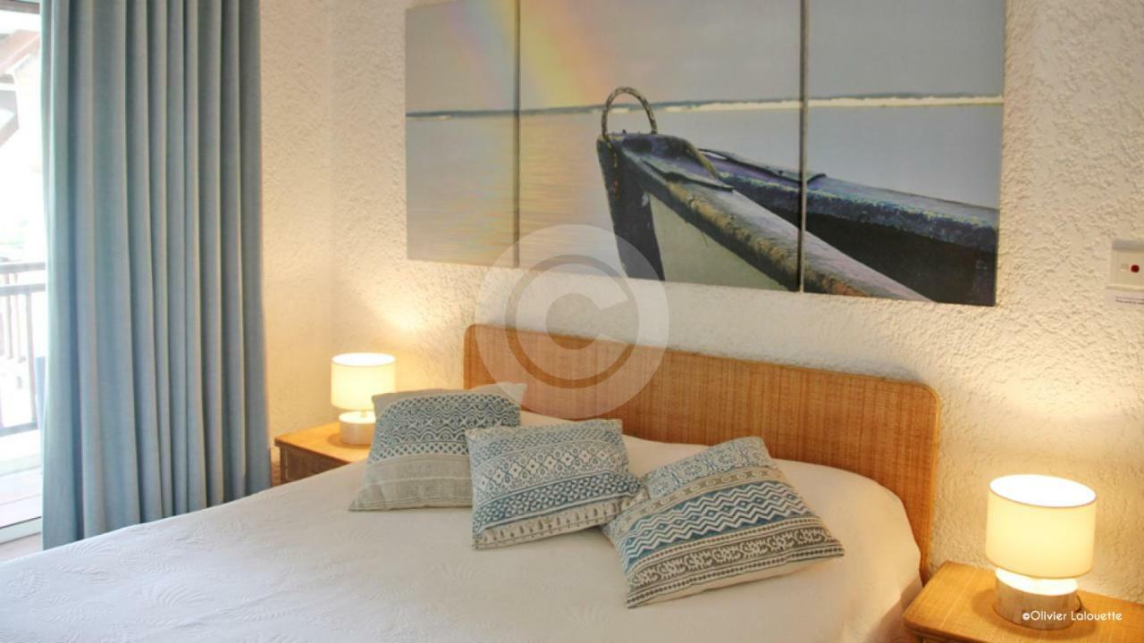 Fantastic Spacious Beachfront Villavacances Grand Baie Exterior foto